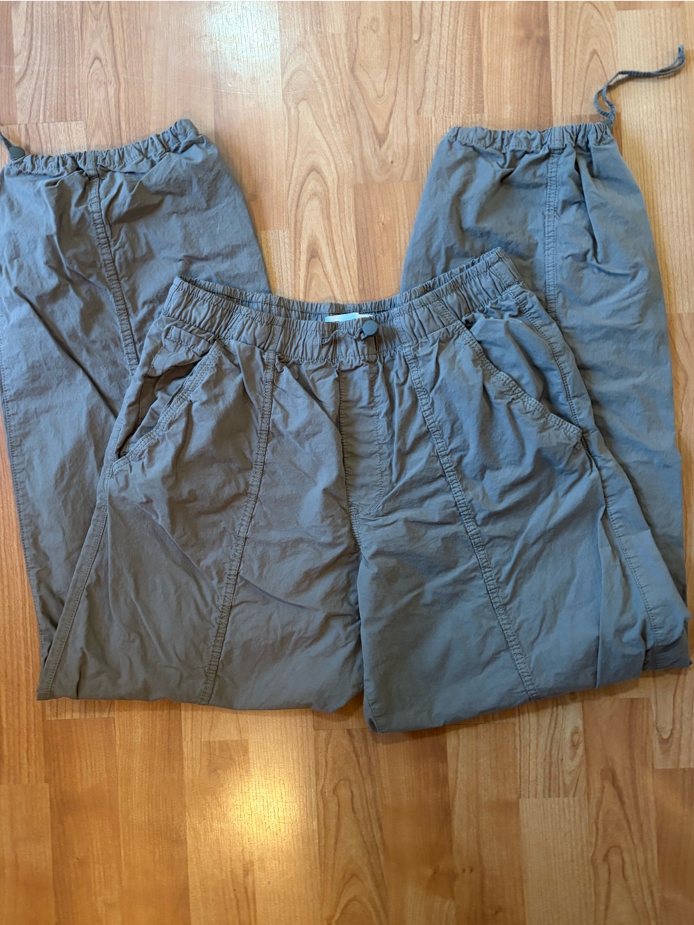 Zara Women’s Olive Jogger Pants with Drawstrings Small